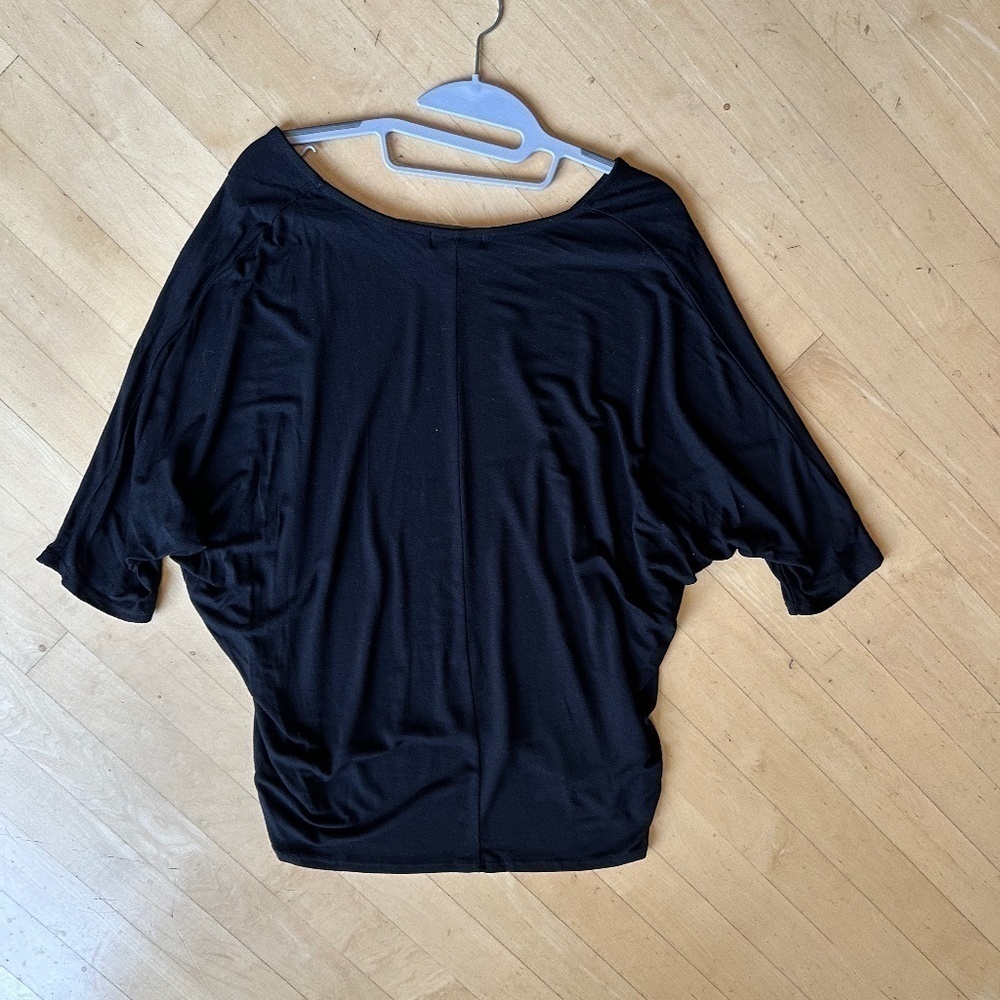 ENTI Black top, small.  CB2107 - Picture 2 of 6